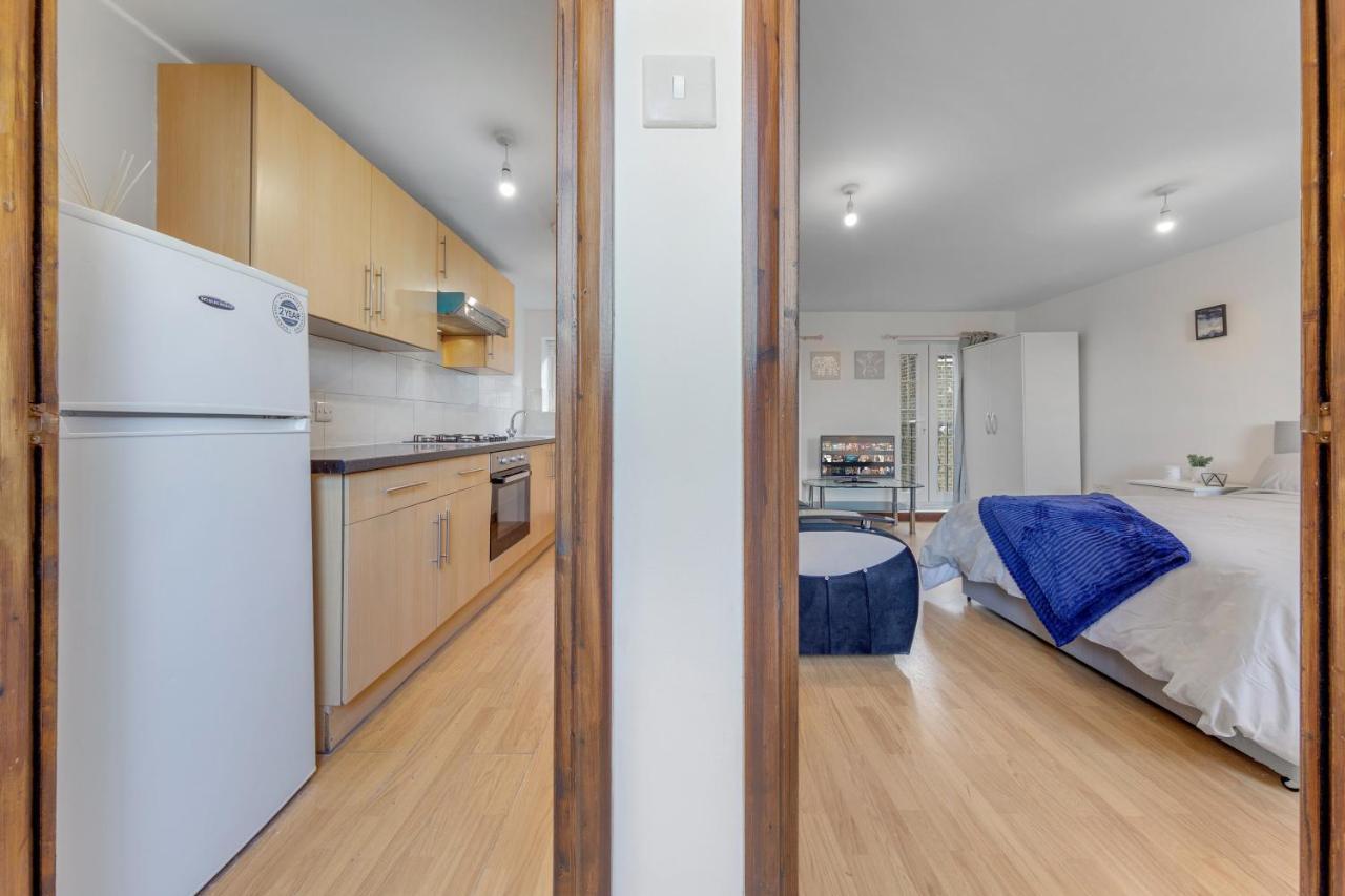 Cozy 1 Bed/Sleep 3/ London Daire Dış mekan fotoğraf