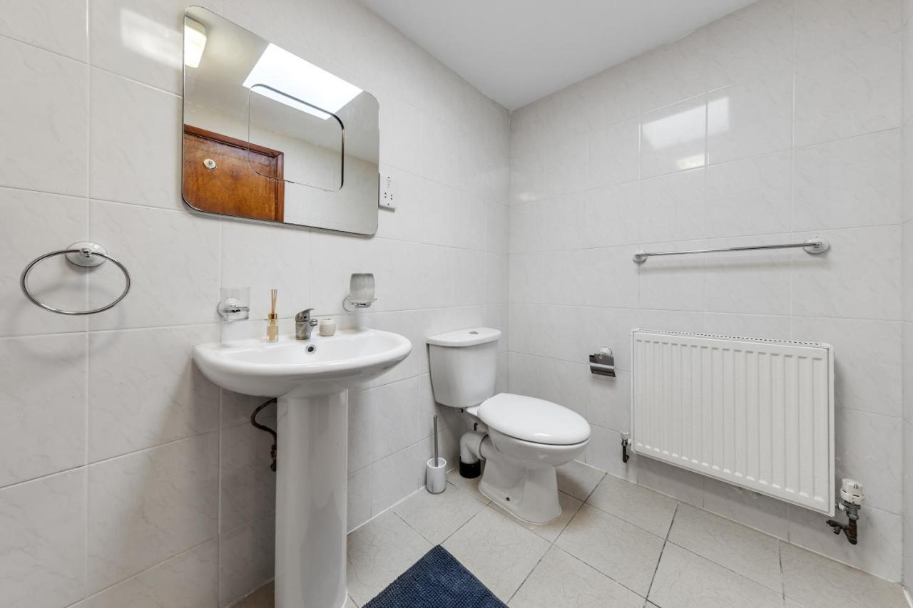 Cozy 1 Bed/Sleep 3/ London Daire Dış mekan fotoğraf