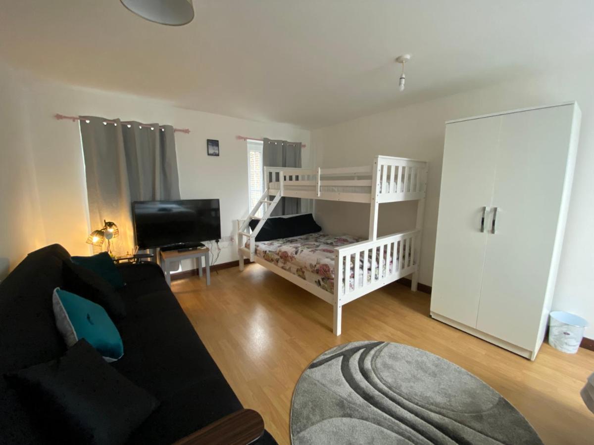 Cozy 1 Bed/Sleep 3/ London Daire Dış mekan fotoğraf